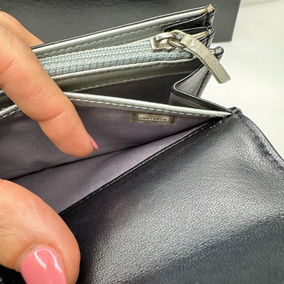 CHANEL 
Caviar Camellia Embossed Flap Wallet Black - Picture 13 of 14